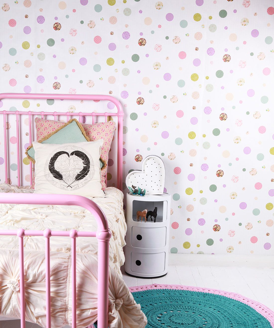Polkadot Dreams Wallpaper